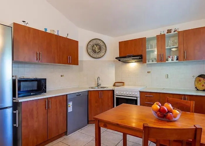 Versovica By Briskva Peruški