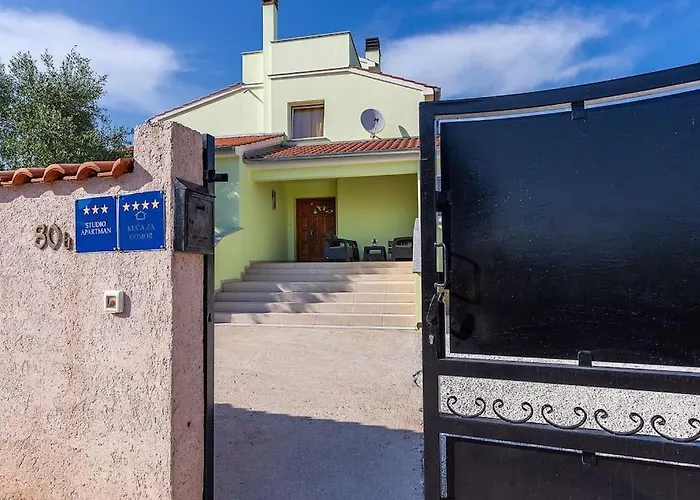 Versovica By Briskva *