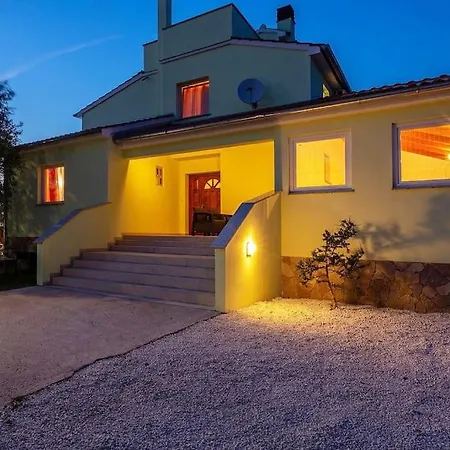 Versovica By Briskva *