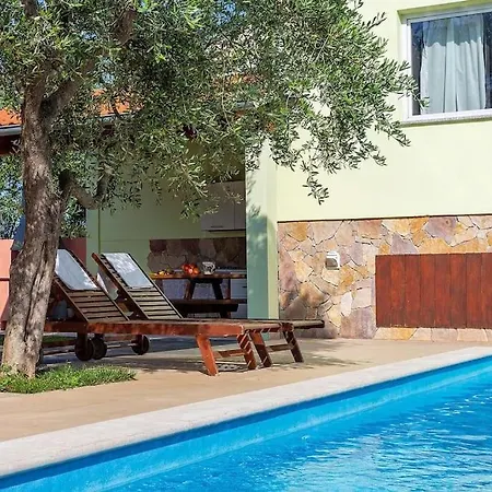 Вилла Versovica By Briskva