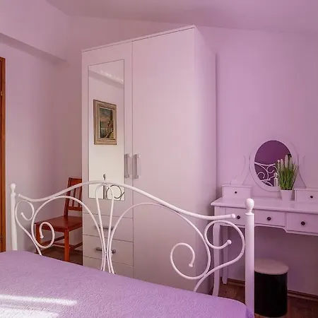 Versovica Villa
